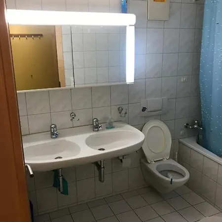 By Quokka 360 - Practical For Skiers Νταβός