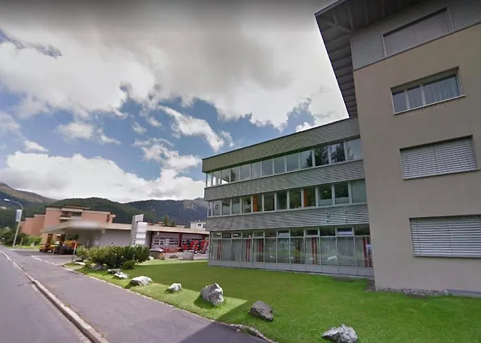 By Quokka 360 - Practical For Skiers * دافوس